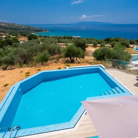 Villa Michou Helios By *