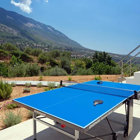 빌라 Michou Helios By *