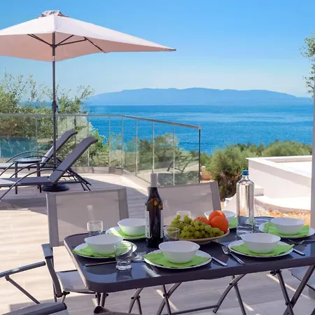 Michou Helios By Lourdata (Kefalonia)