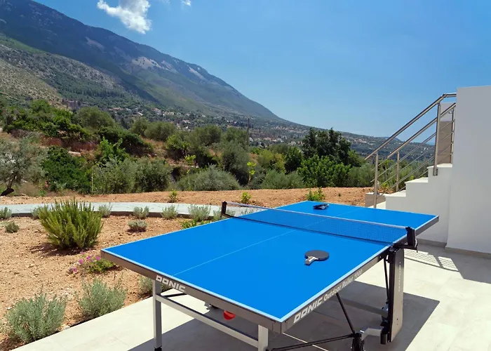 Vila Michou Helios By *